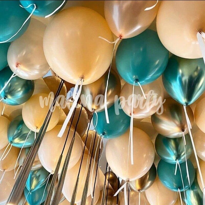 Воздушные шары под потолок синяя сталь и конфетти 20 штук